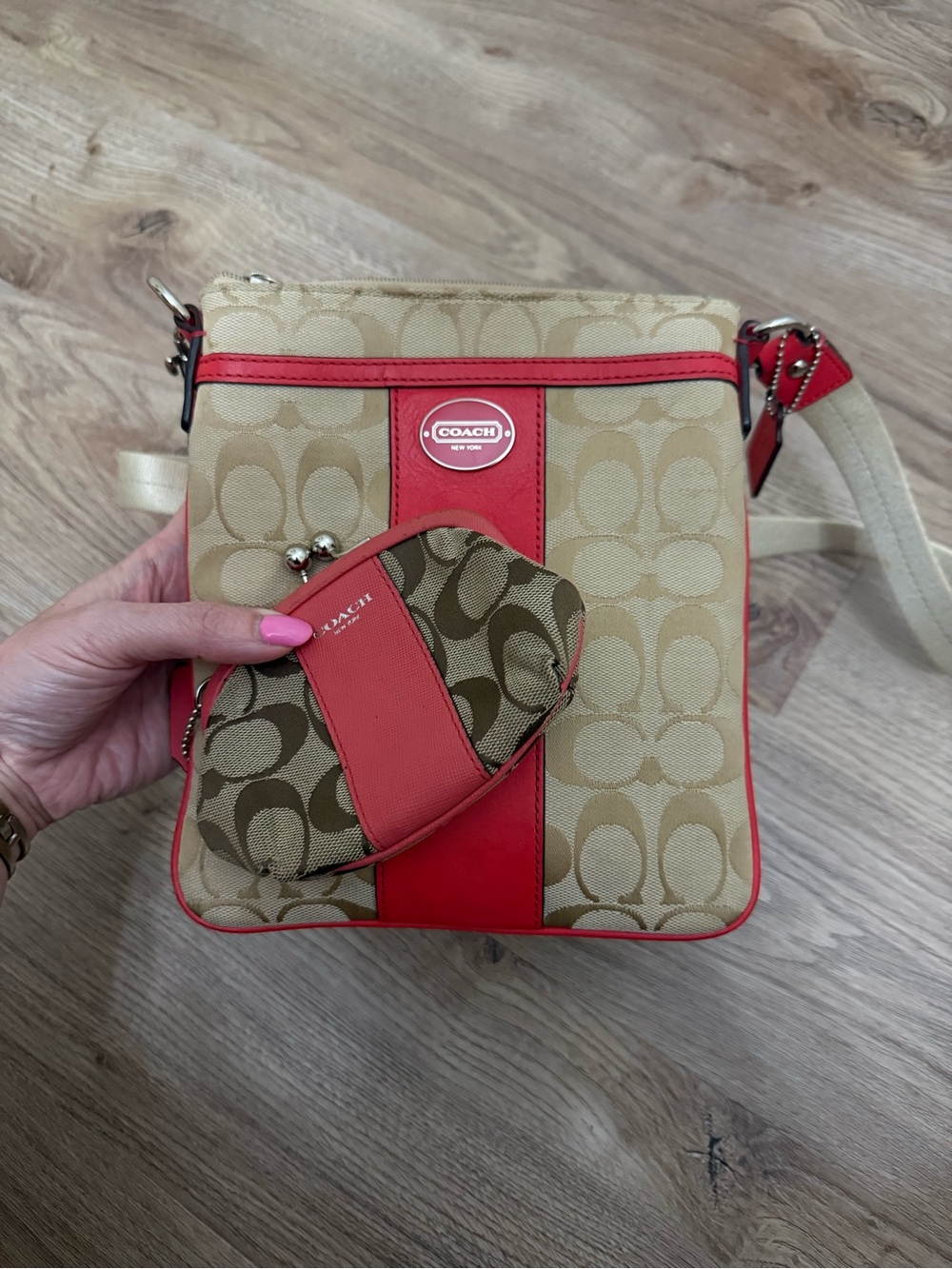 Coach Signature Crossbody & Kisslock Coin Purse Set | Khaki & Coral Pink